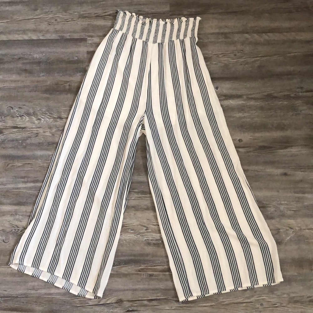 Wide leg pants